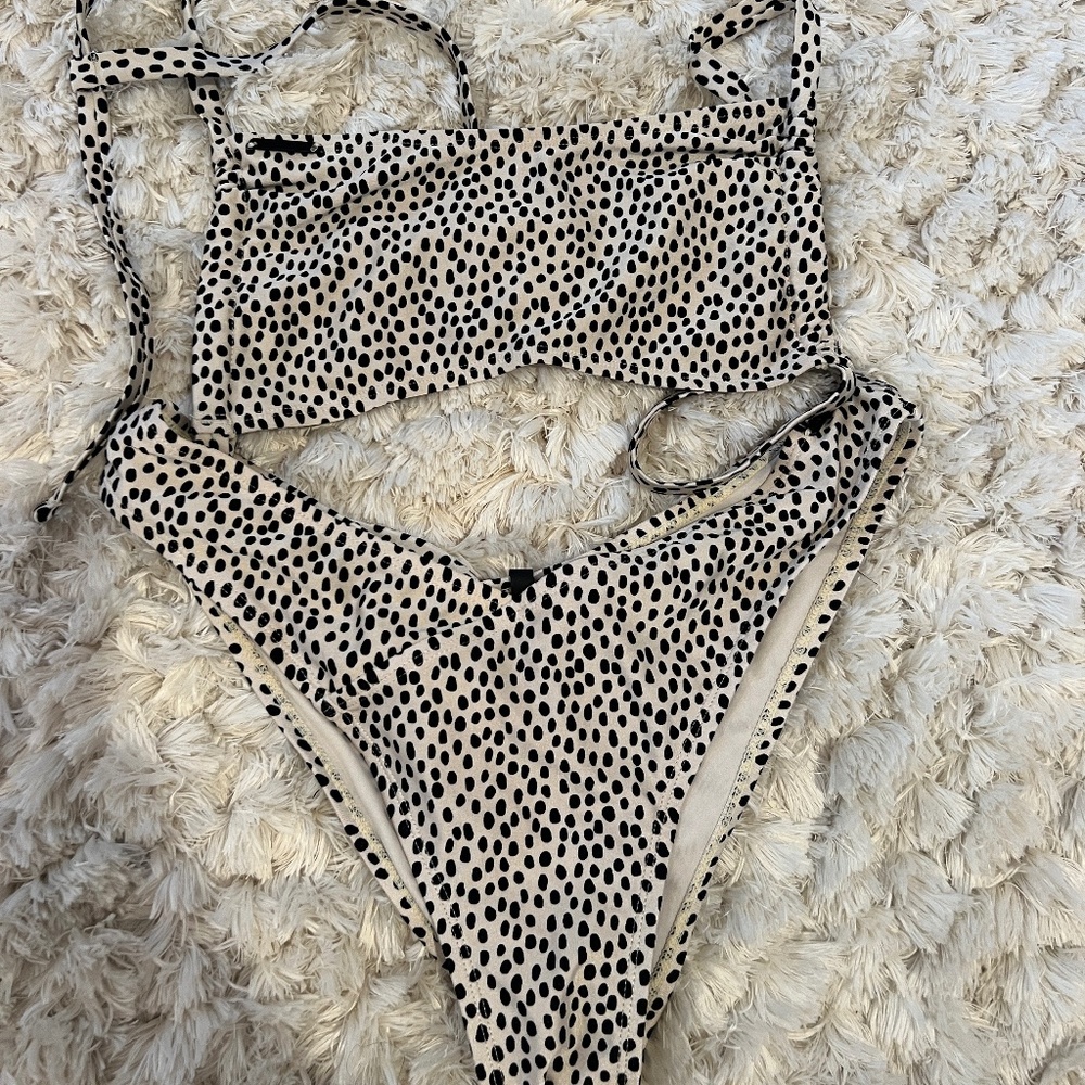 Kendall + Kylie Bikini